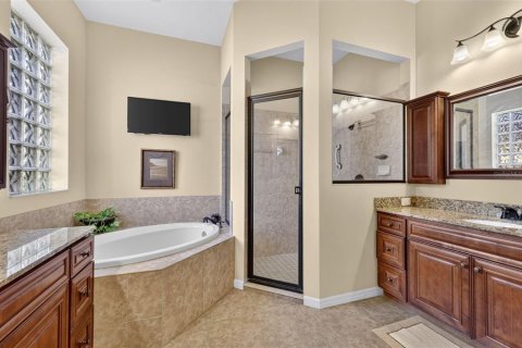 Villa ou maison à vendre à Sarasota, Floride: 3 chambres, 219.62 m2 № 2433146 - photo 21