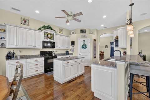 Villa ou maison à vendre à Sarasota, Floride: 3 chambres, 219.62 m2 № 2433146 - photo 9