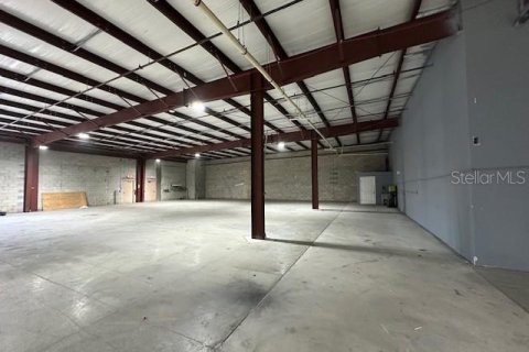 Commercial property in Orlando, Florida 2098.1 sq.m. № 1679394 - photo 17