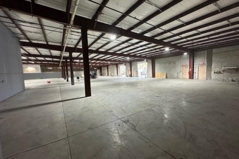 Commercial property in Orlando, Florida 2098.1 sq.m. № 1679394 - photo 19