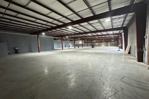 Commercial property in Orlando, Florida 2098.1 sq.m. № 1679394 - photo 20