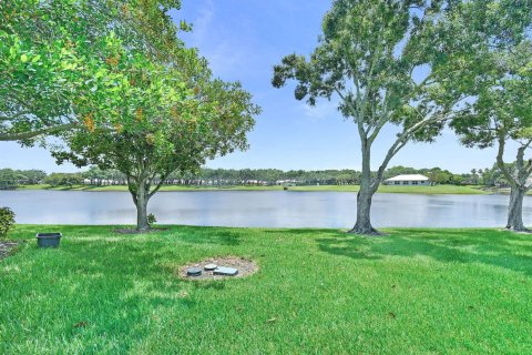 Adosado en alquiler en Palm City, Florida, 2 dormitorios, 127.65 m2 № 2086466 - foto 4