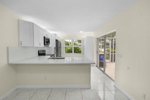 Adosado en alquiler en Palm City, Florida, 2 dormitorios, 127.65 m2 № 2086466 - foto 17