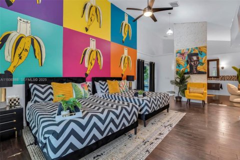 House in Wilton Manors, Florida 4 bedrooms, 205.13 sq.m. № 1994868 - photo 24