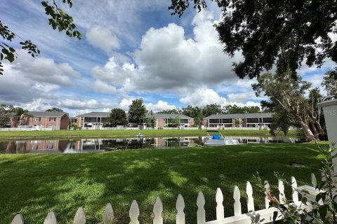 Townhouse in Tampa, Florida 2 bedrooms, 86.21 sq.m. № 1762197 - photo 1