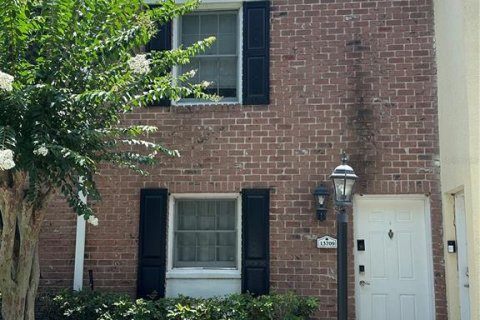 Townhouse in Tampa, Florida 2 bedrooms, 86.21 sq.m. № 1762197 - photo 2