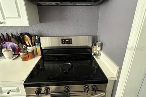 Townhouse in Tampa, Florida 2 bedrooms, 86.21 sq.m. № 1762197 - photo 18