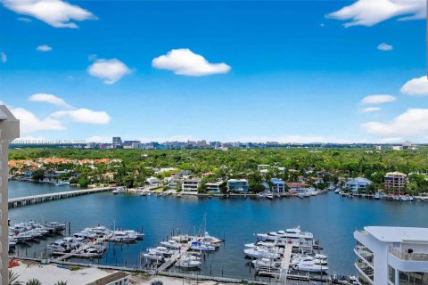 Condominio en venta en Miami, Florida, 3 dormitorios, 222.78 m2 № 2021480 - foto 21