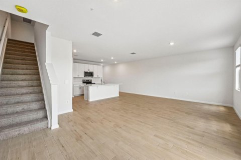 Купить таунхаус в Сент-Луси, Флорида 4 комнаты, 167.97м2, № 2146163 - фото 10