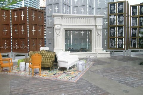 Condo in Miami, Florida, 1 bedroom  № 2052893 - photo 5