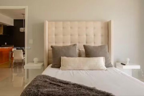 Condo in Miami, Florida, 1 bedroom  № 2052893 - photo 30