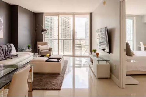 Condo in Miami, Florida, 1 bedroom  № 2052893 - photo 24