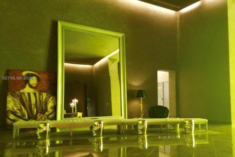 Condo in Miami, Florida, 1 bedroom  № 2052893 - photo 7