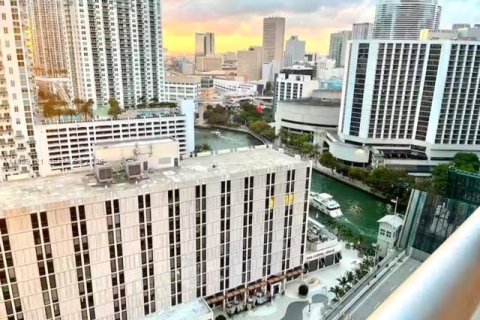 Condo in Miami, Florida, 1 bedroom  № 2052893 - photo 21