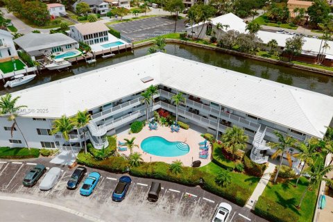 Condo in Fort Lauderdale, Florida, 2 bedrooms  № 1749151 - photo 25