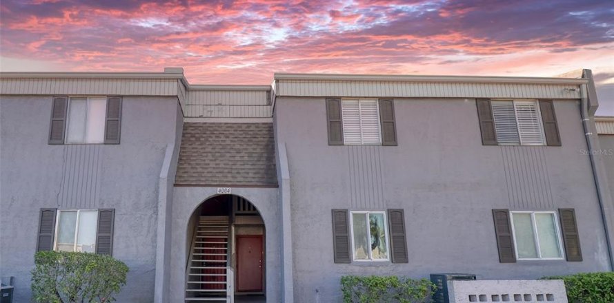 Condo in Tampa, Florida, 2 bedrooms № 1583847