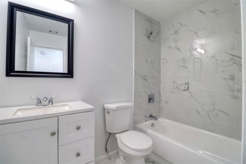 Condo in Tampa, Florida, 2 bedrooms  № 1583847 - photo 14