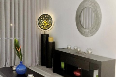 Condominio en alquiler en North Miami Beach, Florida, 1 dormitorio, 61.13 m2 № 1975416 - foto 7
