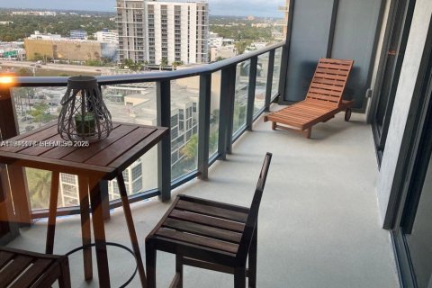 Condo in Miami, Florida, 1 bedroom  № 2001500 - photo 16