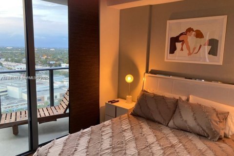 Condo in Miami, Florida, 1 bedroom  № 2001500 - photo 15