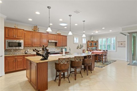 House in Ocala, Florida 3 bedrooms, 235.04 sq.m. № 2157831 - photo 14
