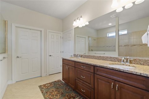 House in Ocala, Florida 3 bedrooms, 235.04 sq.m. № 2157831 - photo 24