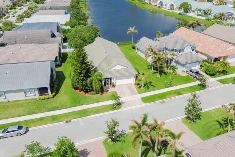 Casa en venta en Port St. Lucie, Florida, 4 dormitorios, 222.97 m2 № 2078300 - foto 27