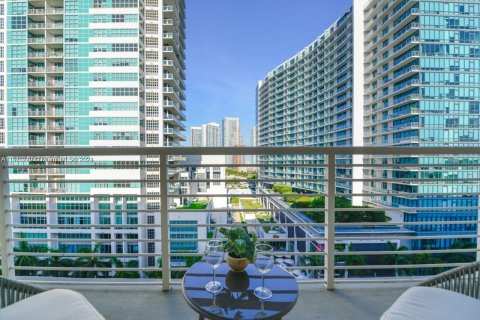 Condo in Miami, Florida, 2 bedrooms  № 1867889 - photo 6