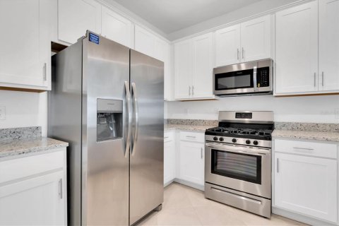 Adosado en alquiler en Bradenton, Florida, 3 dormitorios, 178.84 m2 № 1909341 - foto 7