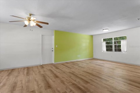House in Gainesville, Florida 3 bedrooms, 113.53 sq.m. № 2217046 - photo 19