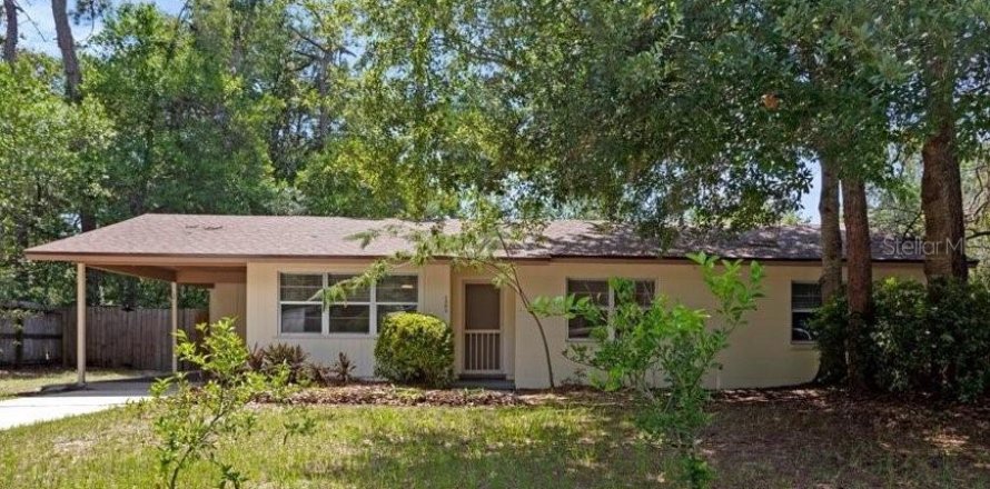 House in Gainesville, Florida 3 bedrooms, 113.53 sq.m. № 2217046