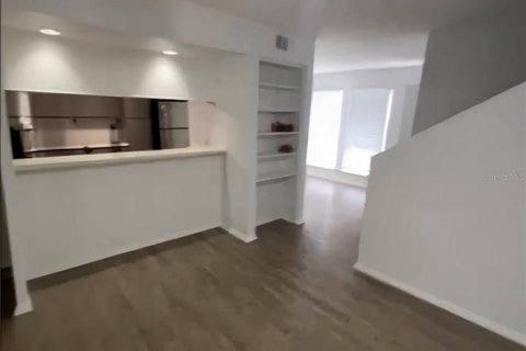 Touwnhouse à louer à Orlando, Floride: 2 chambres, 112.5 m2 № 2295093 - photo 28