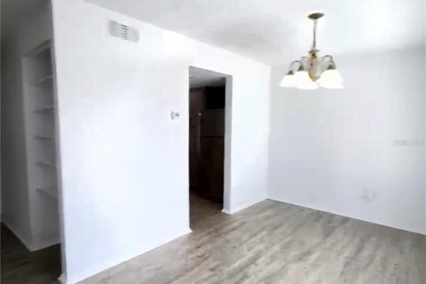 Touwnhouse à louer à Orlando, Floride: 2 chambres, 112.5 m2 № 2295093 - photo 4