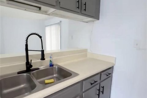 Touwnhouse à louer à Orlando, Floride: 2 chambres, 112.5 m2 № 2295093 - photo 15