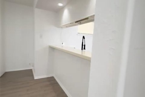 Touwnhouse à louer à Orlando, Floride: 2 chambres, 112.5 m2 № 2295093 - photo 8
