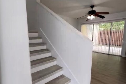 Touwnhouse à louer à Orlando, Floride: 2 chambres, 112.5 m2 № 2295093 - photo 3