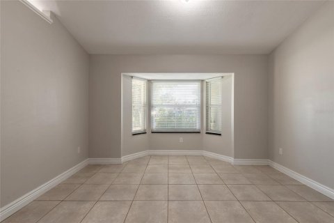 House in Port Orange, Florida 3 bedrooms, 189.71 sq.m. № 2122958 - photo 14