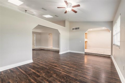 House in Port Orange, Florida 3 bedrooms, 189.71 sq.m. № 2122958 - photo 21