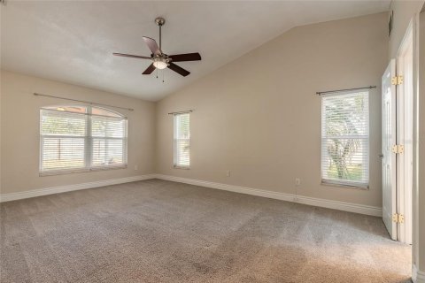 House in Port Orange, Florida 3 bedrooms, 189.71 sq.m. № 2122958 - photo 4