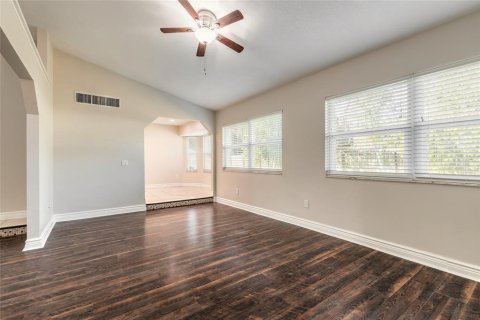 House in Port Orange, Florida 3 bedrooms, 189.71 sq.m. № 2122958 - photo 20
