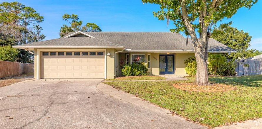 House in Port Orange, Florida 3 bedrooms, 189.71 sq.m. № 2122958