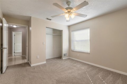 House in Port Orange, Florida 3 bedrooms, 189.71 sq.m. № 2122958 - photo 13