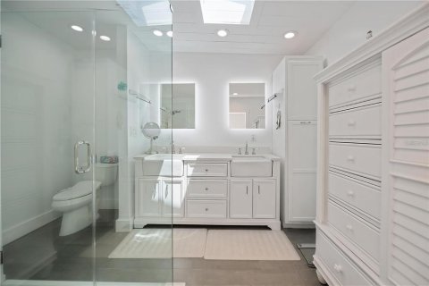 House in Port Charlotte, Florida 2 bedrooms, 159.05 sq.m. № 1894874 - photo 29