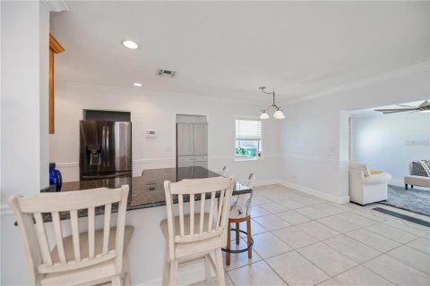 House in Port Charlotte, Florida 2 bedrooms, 159.05 sq.m. № 1894874 - photo 22