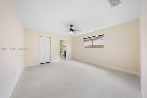 House in Miramar, Florida 3 bedrooms, 164.34 sq.m. № 1748563 - photo 25