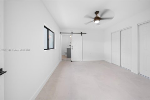 House in Miramar, Florida 3 bedrooms, 164.34 sq.m. № 1748563 - photo 16