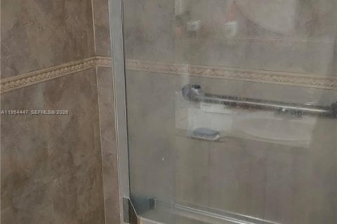 Copropriété à vendre à Miami, Floride: 2 chambres, 74.69 m2 № 2153336 - photo 6