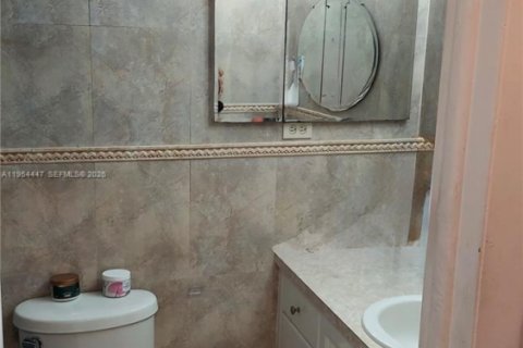 Copropriété à vendre à Miami, Floride: 2 chambres, 74.69 m2 № 2153336 - photo 7