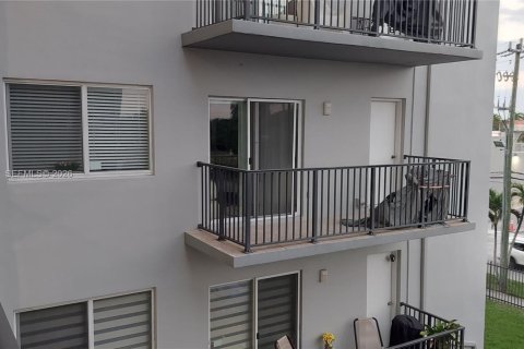 Copropriété à vendre à Miami, Floride: 2 chambres, 74.69 m2 № 2153336 - photo 11
