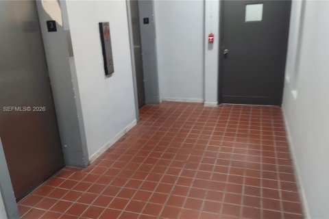 Copropriété à vendre à Miami, Floride: 2 chambres, 74.69 m2 № 2153336 - photo 12